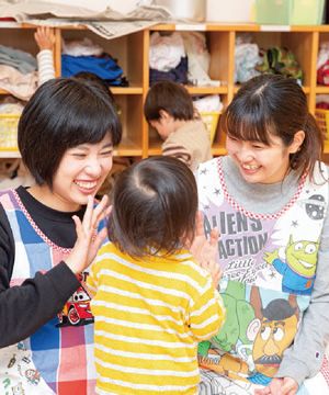 高田 美亜さん・野見山 夕加さん　平成31年3月 保育科卒業